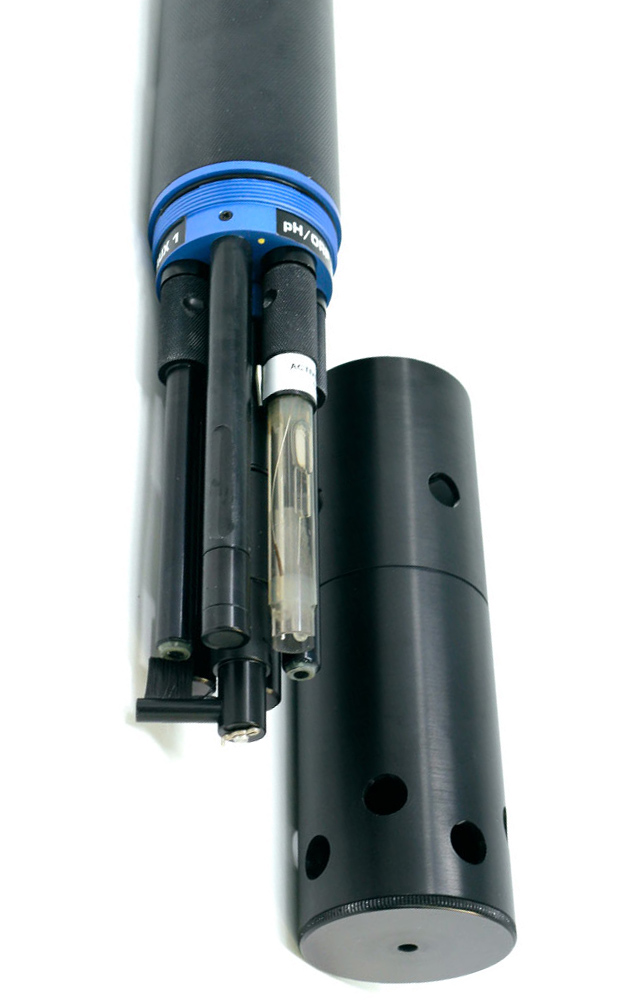 Aquasonde-6000 Sonda multiparametrica con datalogger e sistema di autopulizia Aquasonde-6000 Sonda multiparametrica con datalogger e sistema di autopulizia