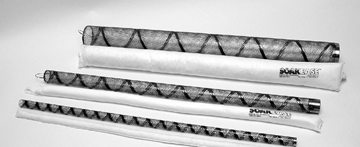 Manicotti oleoassorbenti SoakEase e contenitori perforati in acciaio inox